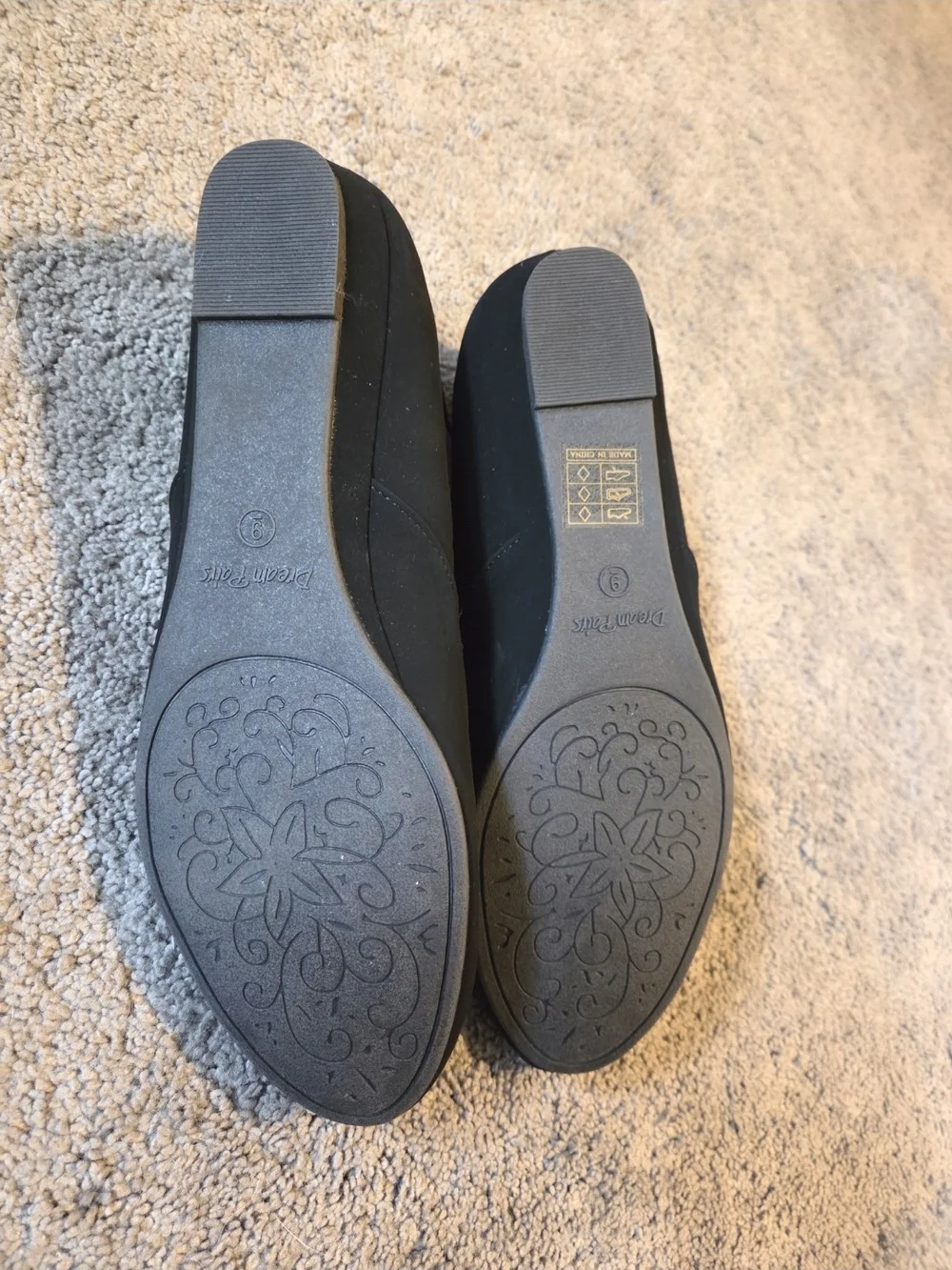 Dream Pairs sleek smooth